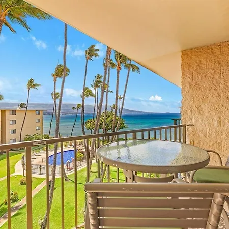 Kanai A Nalu 408 — Top Floor Oceanfront Condo